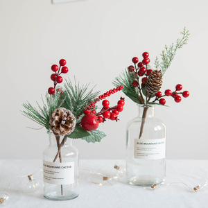 Selecciones <span class=keywords><strong>Red</strong></span> Berry Pine Branches flores artificiales Mini árbol de Navidad con agujas de pino verde para decoraciones navideñas al aire libre - Product Image 2