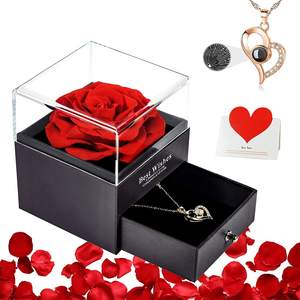 Bestseller Rosa Eterna Preservata con Collana in Confezione Regalo per Fidanzata - Product Image 1