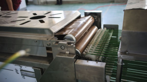 Small Grain Product Automatic Papad Momo Empanada Roti Chapati Tortilla Making <strong>Machine</strong> - Product Image 3