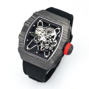 Montre mécanique entièrement automatique de qualité supérieure pour homme, avec boîtier en fibre de carbone noire, une montre-bracelet de luxe de style business pour homme - Product Image 4