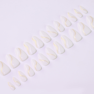 AIERFEI <span class=keywords><strong>Faux</strong></span> <span class=keywords><strong>Ongles</strong></span> Brillants Style French Manucure 24 Pièces <span class=keywords><strong>Courts</strong></span> Amande Rayés à Coller <span class=keywords><strong>Ongles</strong></span> Artificiels Vente en Gros - Product Image 5