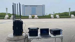 Centrale Électrique Portable <span class=keywords><strong>EcoFlow</strong></span> DELTA Pro 3 avec Onde Sinusoïdale Pure 4000W, Extensible jusqu'à 12kWh, Onduleur (UPS) en 10 ms, Faible Bruit - Product Image 4