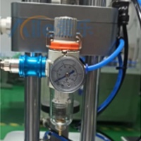 Pulverizador neumático de botellas de Perfume, máquina prensadora de tapado, máquina prensadora de Perfume para botellas de Perfume