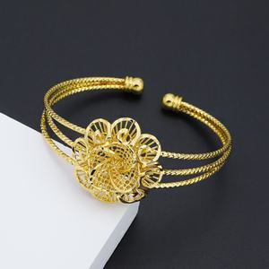 JXX Vente en gros de bracelets arabes en laiton pour femmes, design floral doré 24 carats, bijoux tendance, bracelets épais pour femmes - Product Image 4