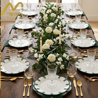 Assiette en céramique classique vert forêt à bordure en spirale, écologique, passe au lave-vaisselle, vaisselle de table vert foncé à bord festonné pour hôtels