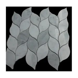 白い大理石のウォータージェットモザイクカッティングウォールタイル葉の形をしたパターン