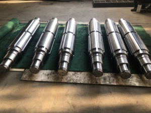 Aanpassen Van Hoge Kwaliteit Smeden Verpletterende Rol Met Materialen 42Crmo & Ijzer Voor Dubbele Rol <span class=keywords><strong>Crusher</strong></span> Oem - Product Image 3