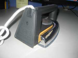 Setrika Listrik Ringan Harga Terjangkau 1172 - Product Image 6