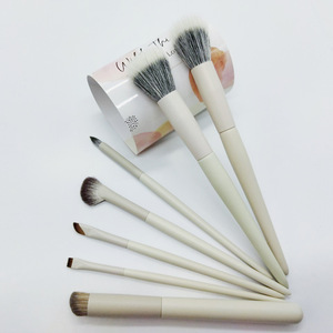 Ensemble de pinceaux de maquillage professionnel 1 pièce, poils synthétiques doux à 0 degré, pinceaux portables pour poudre et highlighter, kit d'outils de beauté - Product Image 1