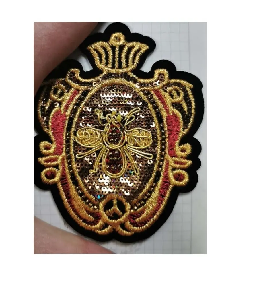 Custom Sew-on Beads Gold Crown Bee Pattern Embroidery Patch For Garment