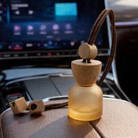 Bouteille en verre rechargeable de 10 ml pour diffuseur de parfum suspendu, décoration de voiture, vente en gros, flacon rond en verre pour huiles essentielles