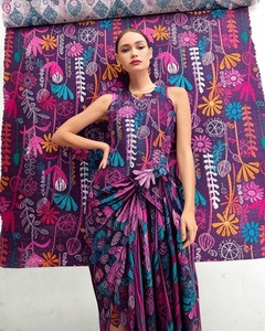 Nouveau tissu imprimé numérique 100% coton léger au design magnifique pour la couture et la confection de vêtements - Product Image 2