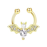 Acier inoxydable chirurgical PVD aucun Piercing faux narine bijoux de corps CZ Zircon faux Septum chauve-souris anneau de nez