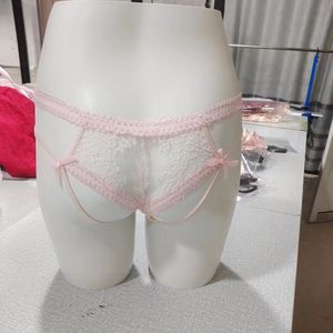Strings sexy européens et américains pour femmes, avec découpes au niveau des cils, taille basse, sexy et séduisants, pas besoin de s'enlever les vêtements. - Product Image 2