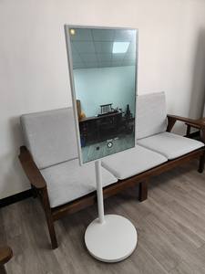 تلفزيون ذكي تفاعلي من فيتو بشاشة إل سي دي وإل إي دي مقاس 32 بوصة يعمل بنظام أندرويد للاستخدام الداخلي مع نظام إدارة محتوى مجاني وكاميرا متحركة لاسلكية - بيع بالجملة من المصنع - Product Image 2