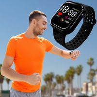 Montre numérique LED en plastique de luxe 2024, design cartoon, mode, cœur, carré, sport, pour enfants et étudiants