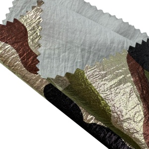 Tissu en taffetas de nylon froissé 40D 300T avec impression camouflage et finition estampage à chaud pour <span class=keywords><strong>doudoune</strong></span> de mode hivernale - Product Image 5