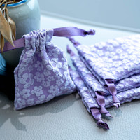 Vente en gros de mini sac à cordons à fleurs mignonnes emballage de bijoux pochette de rangement cadeaux petit sac à cordons floral