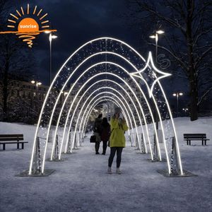 Arche lumineuse LED extérieure de haute qualité pour la décoration commerciale des fêtes, idéale pour les projets de parcs, de rues et d'espaces publics, motif de Noël personnalisé - Product Image 6