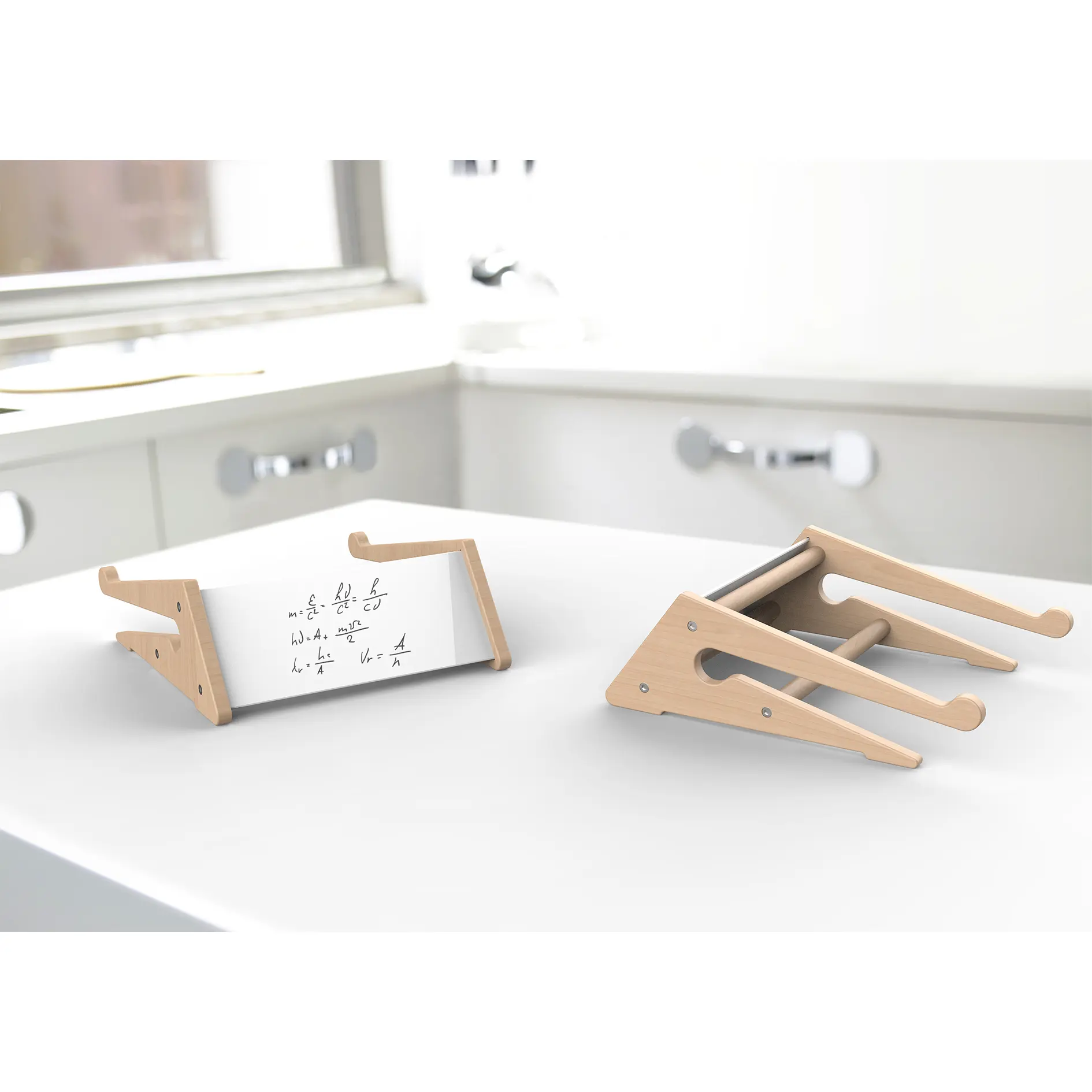 사무실 및 가정 사용법을 위한 목제 홀더를 가진 Glassboard 새로운 디자인 제품 휴대용 Whiteboard