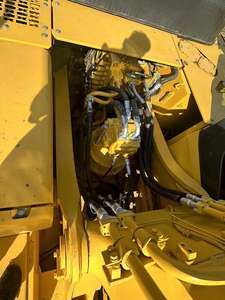 Excavadora sobre orugas Komatsu PC300 usada, peso operativo de 30 toneladas con motor, caja de cambios y engranajes a la venta a bajo precio - Product Image 6