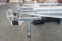 Scie à panneau de table coulissante automatique CNC Scie à table coulissante Altendorf avec contrôle par ordinateur