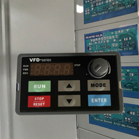 KPC-CC01 Delta Inverter Panel kontrol seri VFD-E KPE-LE02 Industrial Drive baru digunakan RS485 komunikasi PLC didedikasikan