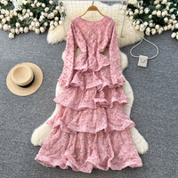 Robe décontractée élégante WIWT pour femme, blanche, en dentelle, à manches longues, coupe trapèze, à volants superposés, avec découpes à la taille, idéale pour les fêtes et le quotidien