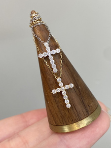 เครื่องประดับซินฟลาย จี้รูปไม้กางเขนประดับเพชร 0.30 กะรัต ทองคำแท้ 18K AU750 เครื่องประดับหรูหรา - Product Image 4