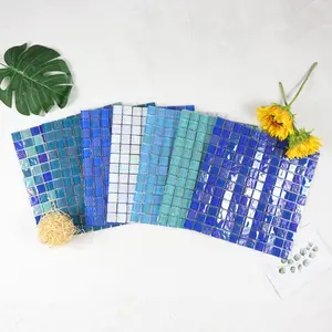 Mosaico di vetro bianco e brillante di rettangolo di prezzi economici all'ingrosso di alta qualità per le mattonelle della piscina