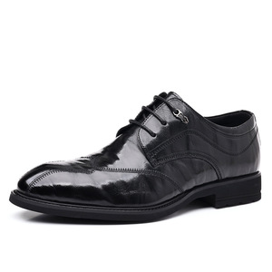 Zapatos de cuero de hombre de moda informales británicos formales de negocios personalizados de gama alta - Product Image 3