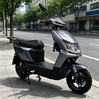 Moped électrique pour adultes CKD SKD 10 pouces longue portée 600/800W vitesse 50 km/h Moto électrique pas chère pour adultes