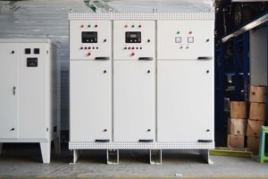 สวิตช์โอนถ่ายไฟฟ้าอัตโนมัติ (ATS) แบบคู่ชนิด PC ราคาประหยัด 2500 แอมป์ 4P 3P 2P สำหรับเครื่องกำเนิดไฟฟ้า รุ่น YAT2500/SAT2500/AAT2500/XAT2500 ออโตมา - Product Image 2