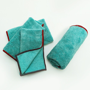 Serviette de lavage auto en microfibre 40x40cm 500GSM, tissu de nettoyage brossé épaissi pour le detailing automobile - Product Image 3