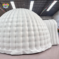 Dôme de golf gonflable en PVC personnalisé avec utilisation quatre saisons Ouverture automatique rapide Trois chambres et un salon