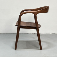 Chaise de salle à manger haut de gamme pour hôtel, en bois de frêne massif à grain ouvert, avec dossier incurvé biomorphe et organique