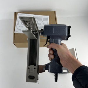 Pistola de Clavos Neumática Inalámbrica de Alta Calidad con Presión Manual Automática, Herramienta <span class=keywords><strong>para</strong></span> Trabajar la Madera, Grapadora Fácil de Usar, Fabricante - Product Image 3