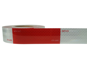 Nastro Riflettente Rosso e Bianco Certificato DOT-C2 per Rimorchi e Camion - Product Image 3