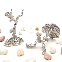 Base de boule de cristal de branches mortes personnalisées ornements de bureau conception gratuite artisanat en métal décoration de la maison articles cadeaux souvenirs