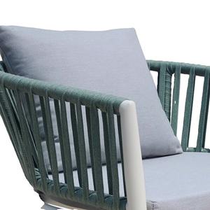 Conjunto de mesa y sillas de ratán para exteriores, 4 plazas, muebles de jardín de estilo contemporáneo, resistentes a la intemperie, juego de comedor para patio. - Product Image 4