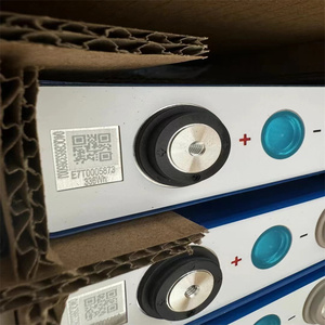 Celdas de Batería de Litio Hierro EV de 3.2v 200ah, 6000 Ciclos de Vida, para Sistemas de Energía Solar Domésticos, 12V 24V 48V - Product Image 4