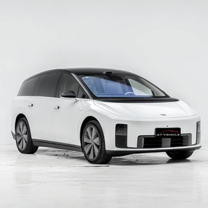 รถยนต์<span class=keywords><strong>มือ</strong></span><span class=keywords><strong>สอง</strong></span> ปี 2025 รุ่น Lixiang <span class=keywords><strong>I8</strong></span> รถยนต์ไฟฟ้าล้วน พื้นที่กว้างขวาง 6 ที่นั่ง รถ SUV ไฟฟ้าล้วน ระยะทางวิ่งไกล 720 กม. (มาตรฐาน CLTC) - Product Image 3