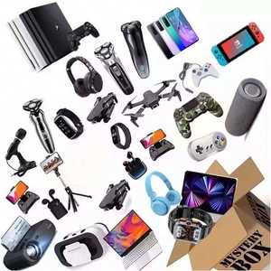 Bí Ẩn Hộp Người Cao Tuổi Thông Minh Ban Nhạc Đồng Hồ Tai Nghe Tai Nghe 100% Đúng Hộp Quà Tặng May Mắn Bất Ngờ Điện Tử 3C Cho Phụ Nữ Người Đàn Ông Trẻ Em - Product Image 2