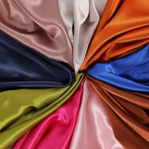 100% Polyester yarı parlak polyester tafta kumaş giyim astarı ve etek için kullanılır
