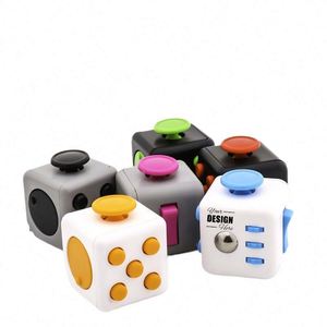Cube anti-stress personnalisé de qualité supérieure en ABS, design portable pour adultes et enfants, stimule la concentration, la productivité, gadget anti-stress - Product Image 1