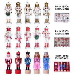 Schiaccianoci in Legno da 13cm per Decorazioni Natalizie e Statuette, Vendita all'Ingrosso - Product Image 2