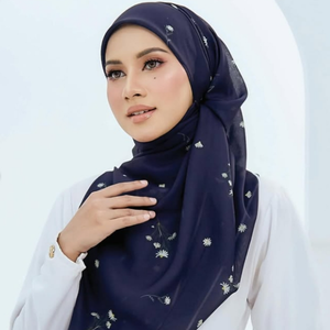 Venta al por mayor de algodón de primera calidad de gasa pañuelos étnicos cuadrado impreso transpirable Hijabs chales musulmán amigable China cuatro estaciones personalizado - Product Image 3