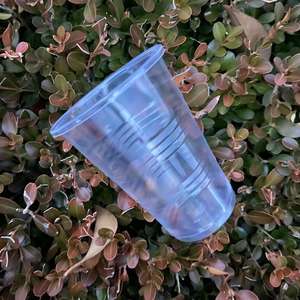 रिम ने 10 औंस पीपी पारदर्शी डिस्पोजेबल रसोइया और जूस दूध पेय पीने के लिए लिड्स के साथ - Product Image 5