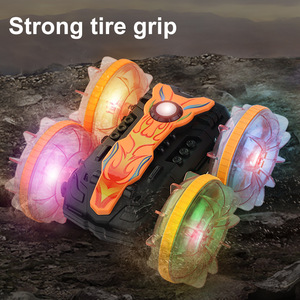 Véhicule télécommandé amphibie tout-terrain pour enfants, double commande, pneus lumineux, rotation à 360 degrés - Product Image 2