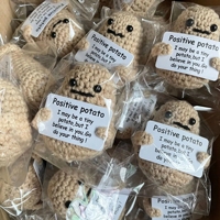Poupée pomme de terre en laine tricotée à la main, motif concombre positif, nouvelle arrivée pour fêtes et décoration de la Saint-Valentin